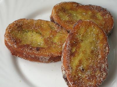 TORRIJAS DE BATICATE CON Y SIN MIEL (plátano y aguacate) TORRIJAS DE BATICATE CON Y SIN MIEL (plátano y aguacate)