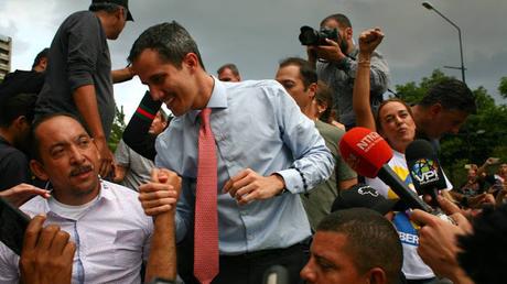 Juan Guaidó (@jguaido) el retrato de un triste y pobre líder en construcción #Venezuela
