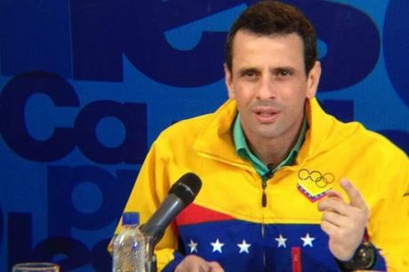 Capriles (@hcapriles) llama a no hacerle caso a los “iluminados o predestinados” Capriles (@hcapriles) llama a no hacerle caso a los “iluminados o predestinados”