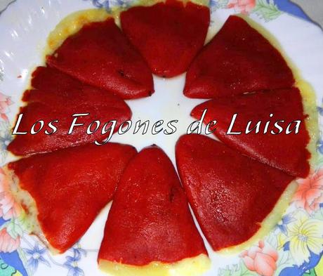 PIQUILLOS RELLENOS DE QUESO AL MICROONDAS PIQUILLOS RELLENOS DE QUESO AL MICROONDAS