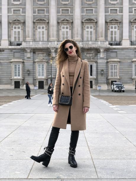 Vuelve el frío, vuelvo al camel. Vuelve el frío, vuelvo al camel.