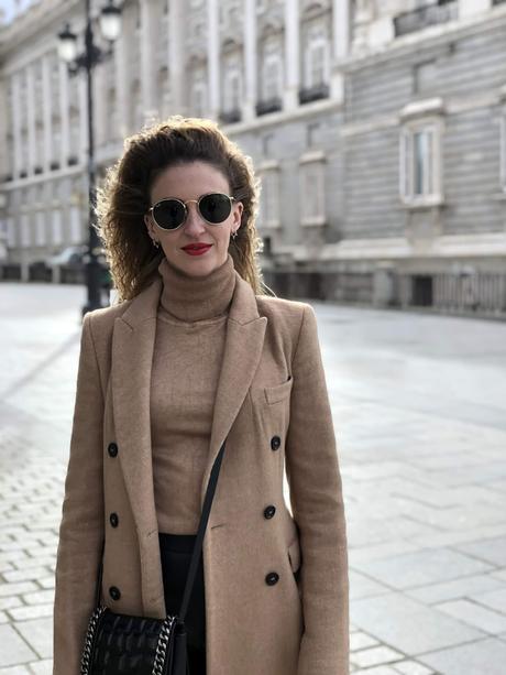 Vuelve el frío, vuelvo al camel. Vuelve el frío, vuelvo al camel.