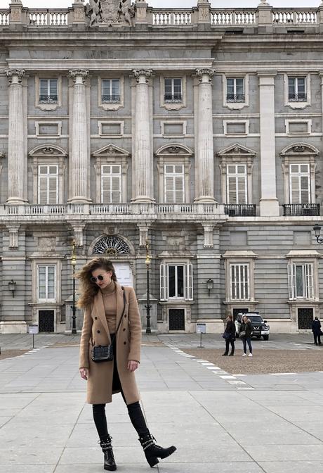 Vuelve el frío, vuelvo al camel. Vuelve el frío, vuelvo al camel.