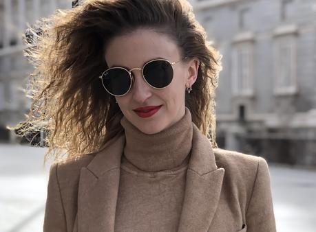 Vuelve el frío, vuelvo al camel. Vuelve el frío, vuelvo al camel.