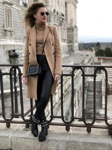 Vuelve el frío, vuelvo al camel. Vuelve el frío, vuelvo al camel.