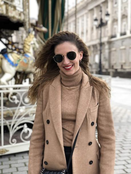 Vuelve el frío, vuelvo al camel. Vuelve el frío, vuelvo al camel.