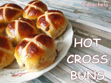 HOT CROSS BUNS: BOLLOS DE PASCUA INGLESES