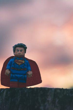 «Quita, que tú no sabes»: el Elegido como avatar del lector