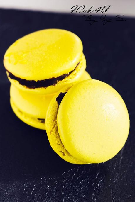 Macarons de Plátano con Praliné de Avellanas