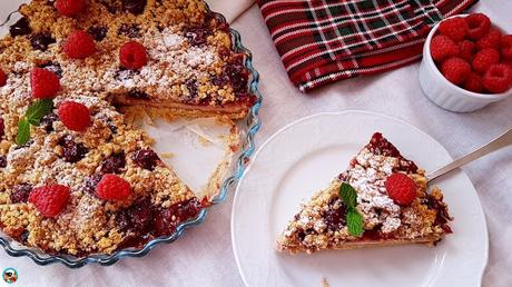 Tarta de papas y frutas rojas