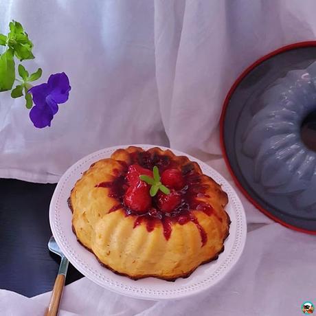 Tarta de papas y frutas rojas