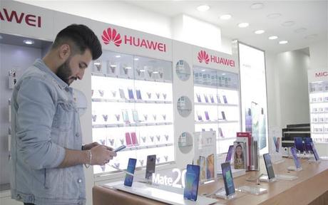 #Teléfonos inteligentes #chinos atraen a clientes #iraquíes por alta #tecnología y precios razonables