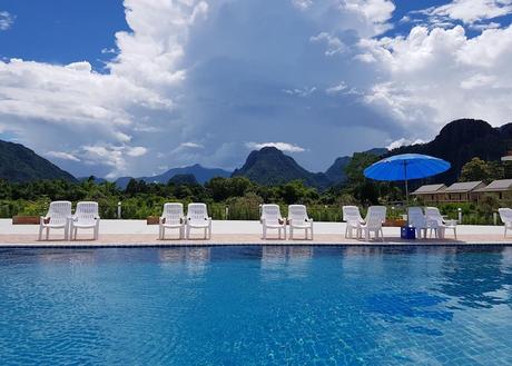 simon_riverside_hotel ▷ 8 mejores lugares para alojarse en Vang Vieng