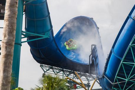 universals-volcano-bay-orlando-12 ▷ Comente sobre Get Wet and Wild: consejos para el parque acuático Volcano Bay Orlando de Universal por un día en el paraíso en Volcano Bay - Lewis Center Mom