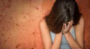 Una adolescente fue abusada sexualmente por tres “amigos” Una adolescente fue abusada sexualmente por tres “amigos”