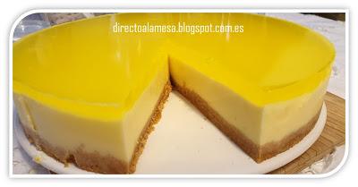 Tarta de gelatina de limón