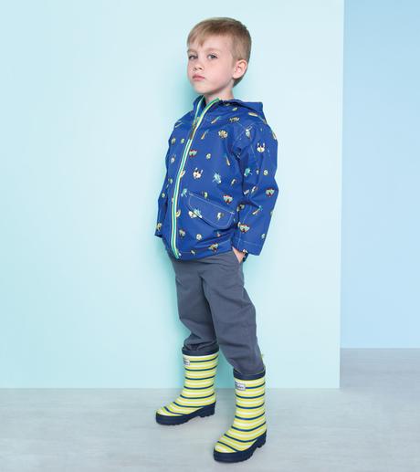 Protegidos de la lluvia con los conjuntos de Hatley Protegidos de la lluvia con los conjuntos de Hatley