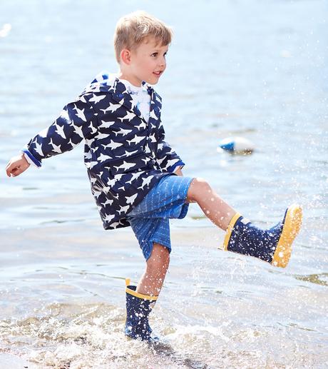 Protegidos de la lluvia con los conjuntos de Hatley Protegidos de la lluvia con los conjuntos de Hatley
