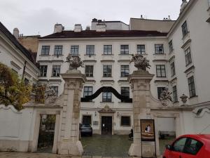 Viena. en noviembre-5