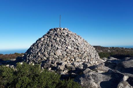 hiking-table-mountain-maclears-beacon-1024x683 ▷ Senderismo Table Mountain: 10 consejos para llegar a la cima