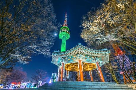 ▷ Cosas que ver en Seúl, tres días en la capital de Corea Fotos-de-Seul-en-Corea-del-Sur-N-Seoul-Tower-de-noche ▷ Cosas que ver en Seúl, tres días en la capital de Corea