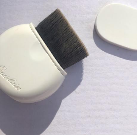 Base L'Essentiel de Guerlain, tratamiento y color. Base L'Essentiel de Guerlain, tratamiento y color.