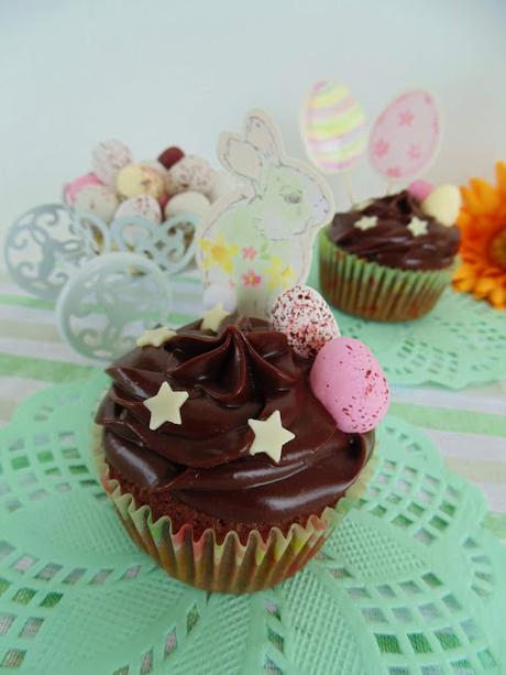 Cupcakes de chocolate fondant para pascua