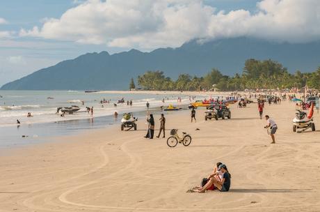 ▷ 7 mejores playas de Langkawi langkawi_pantai_cenang ▷ 7 mejores playas de Langkawi