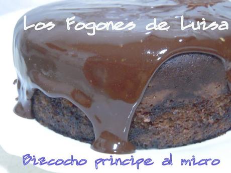 BIZCOCHO CHOCOLATE CON GALLETAS PRÍNCIPE U OREO AL MICROONDAS