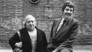 Maria Aurelia Capmany en Wonderland