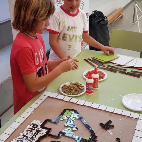 Cinco maneras de estimular la creatividad de los niños con clases de mosaico Cinco maneras de estimular la creatividad de los niños con clases de mosaico