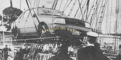 La Fragata Libertad y los autos argentinos La Fragata Libertad y los autos argentinos