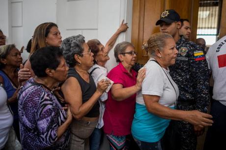 1 de cada 4 #venezolanos necesita ayuda #humanitaria. ¿Cómo se llegó a esto?
