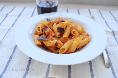 Pasta alla norma (sin gluten)- Cocinas del mundo (Sicilia)