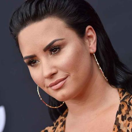 UFFF   Filtran #fotos de Demi Lovato como Dios la trajo al mundo (FOTOS)