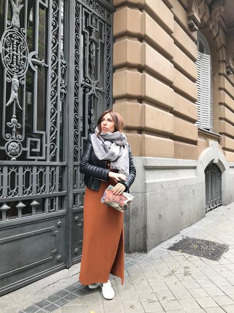 LONG DRESS.- LONG DRESS.-