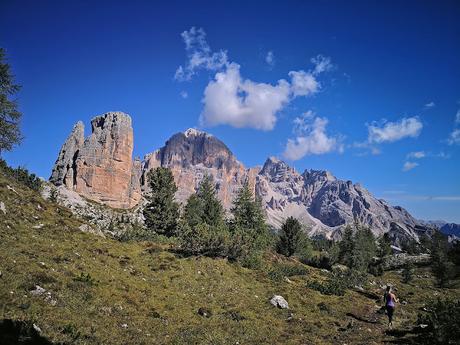 CIRCULAR A LAS 5 TORRI (DOLOMITAS DÍA 6)