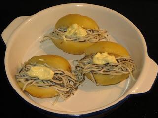 PATATAS RELLENAS DE GULAS