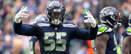 Seattle cambia a Frank Clark a los Chiefs