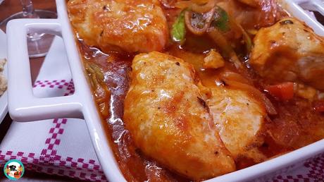 Tiras de pechugas de pollo con habas