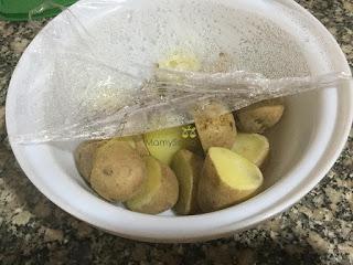 PATATAS ASADAS EN MICROONDAS