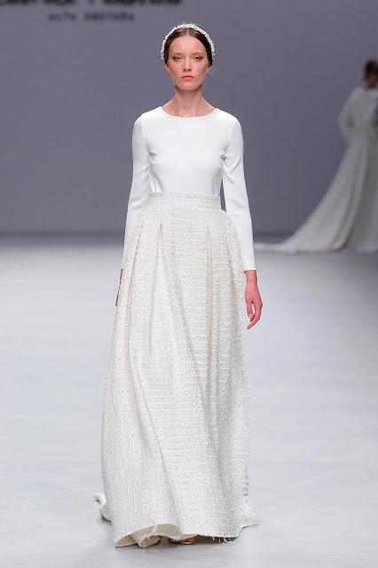 Cristina Tamborero celebra su quinto aniversario en Valmont Barcelona Bridal Fashion Week convertida en referente de las novias 