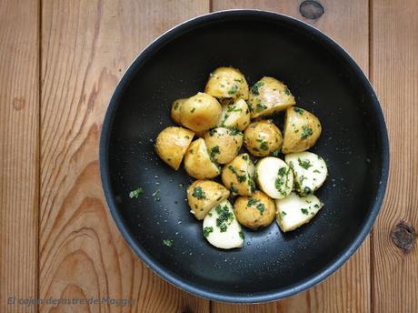 PATATAS AL AJILLO - 12 RECETAS, 12 BLOGUERS