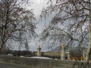 ALGO MÁS QUE LA TORRE EIFFEL