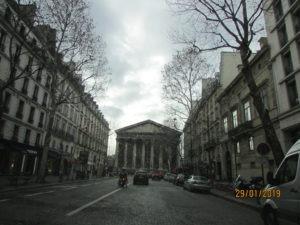 ALGO MÁS QUE LA TORRE EIFFEL