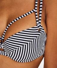 Estás buscando un bañador? Estás buscando un bañador?