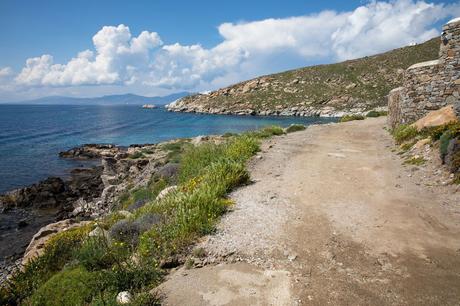 Road-to-Kapari-Beach.jpg.optimal ▷ 9 grandes cosas que hacer en Mykonos, Grecia
