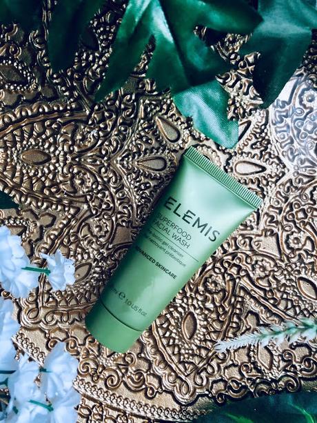 Gel superfood facial wash de Elemis