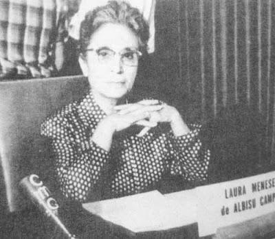 Laura, flor Udumbara para Puerto Rico