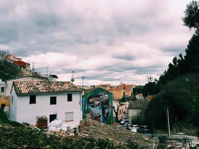 Buscando dinosaurios en las paredes de Cuenca